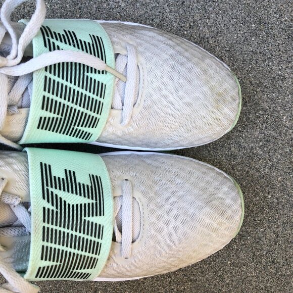 2021 Nike In Season TR 9 Women's Sz 7 White Blue Training Shoes AR4543-013 - Picture 5 of 9